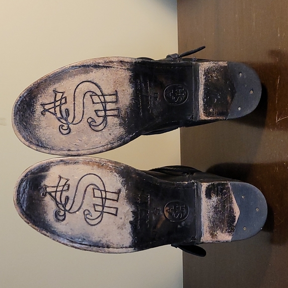 Women's size US10 Eur41 authentic Ash leather boots - Picture 4 of 7